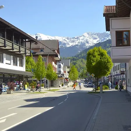 Apartment Yeti Lux - Central City Loft Garmisch-Partenkirchen